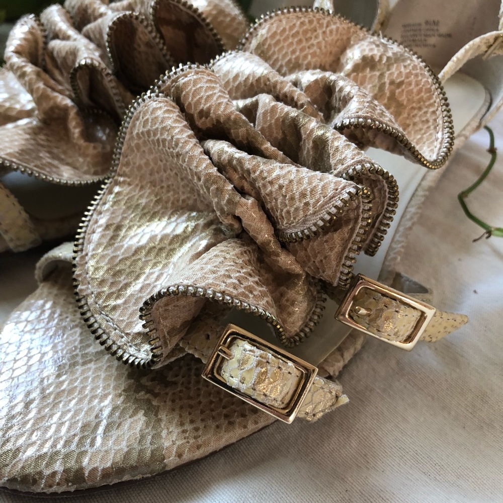 Kelsi Dagger Monroe Ruffle Sandals 9.5 - Picture 4 of 6